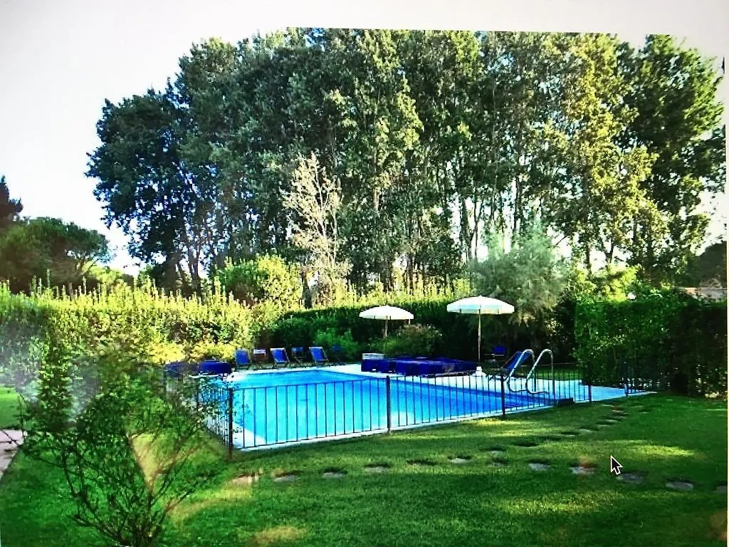Villa Sibel Con Piscina In Versilia Massa  Massa (Tuscany)