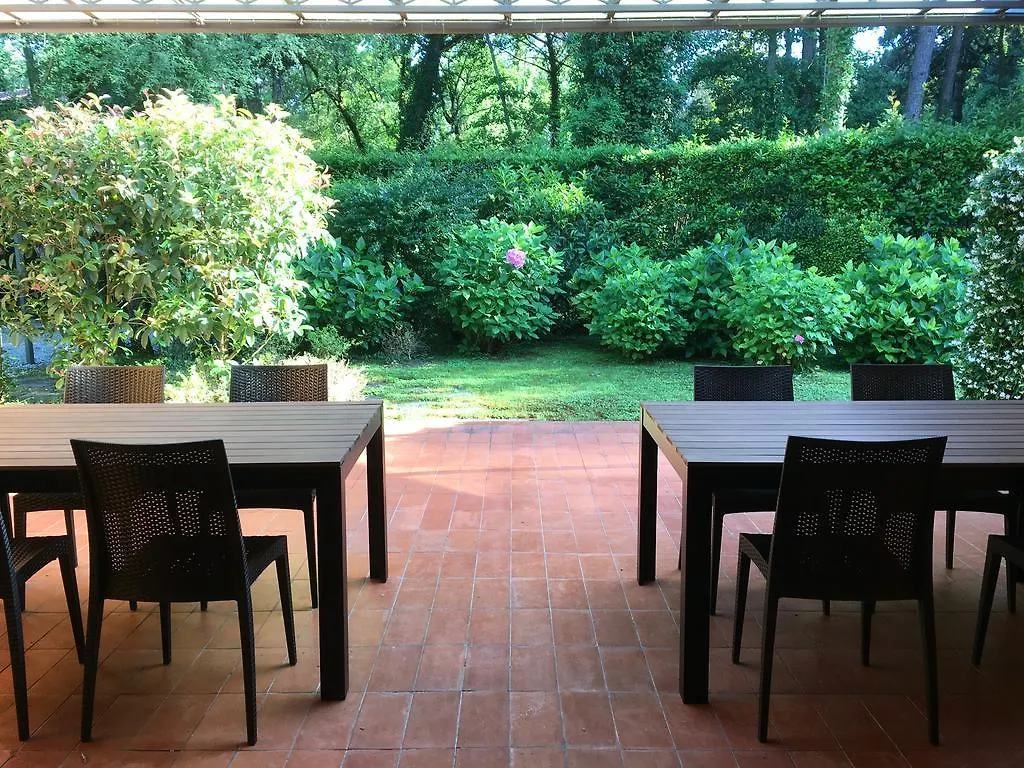 Villa Sibel Con Piscina In Versilia Massa