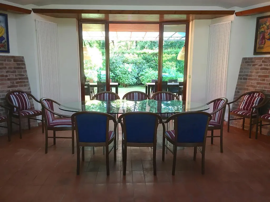 Villa Sibel Con Piscina In Versilia Massa